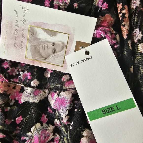 Jessica Simpson Floral Pajama Set Large - Picture 7 of 7